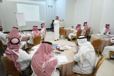 أمانة عسير تزيل ٢٥٠ طناً من النفايات في حملة للنظافة بأبها