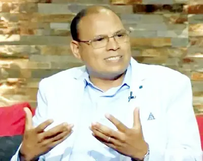 صابر مولاي أحمد يرمم ذاكرة الواحات بكتاب نداء النخيل