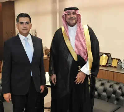 السفير الدوسري يبحث مع وزير الإعلام اللبناني تعزيز العلاقات الإعلامية