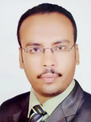 ياسر محمود يقدم ثلاث قصائد في 