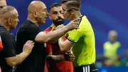 خروج مصر المفاجئ من المونديال: جدل تحكيمي وتكتيكي يحيط بالهزيمة أمام الأرجنتين