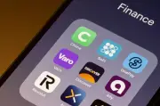 فخ الهواتف الذكية: اشتراكاتك المنسية تسرق بياناتك البنكية