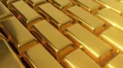 الذهب يهبط لأدنى مستوى في 7 أشهر بفعل ارتفاع عوائد السندات الأمريكية