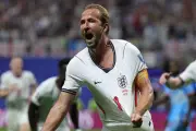 هاري كين يطمح للعب الغولف بمستوى الرئيس الأمريكي ترمب