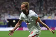 هاري كين يقود إنجلترا لقلب الطاولة على الكونغو في كأس العالم