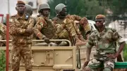 الجيش المالي يعلن السيطرة الكاملة بعد هجمات الطوارق على 5 مدن